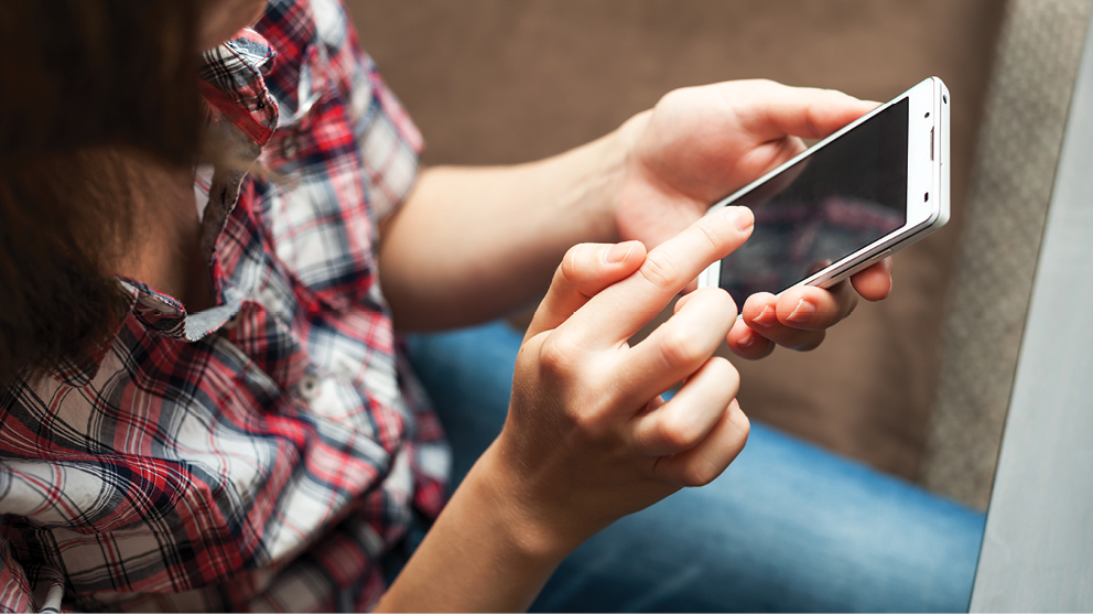 Have you ever wondered what happens when you contact a mental health help line? 

What to expect: fcc-fac.ca/en/community/w…

 #BellLetsTalk #RootedInStrength #DoMoreAg