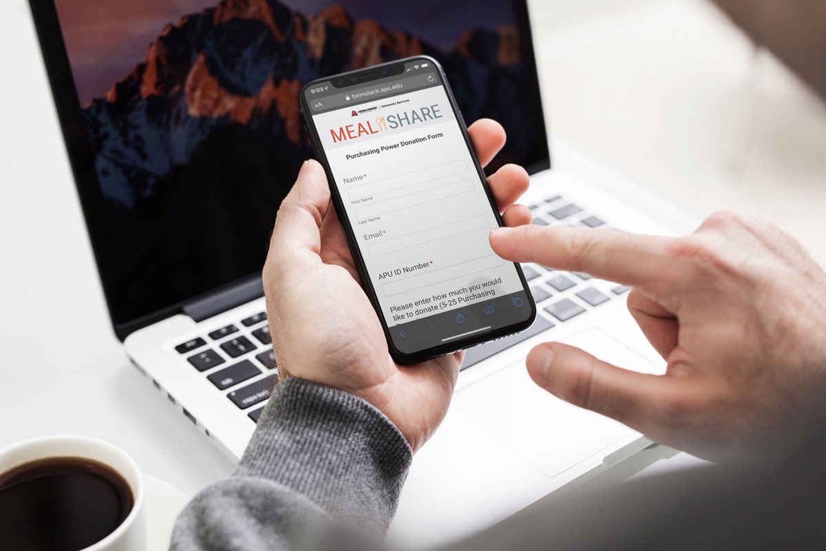 APUDining's tweet image. ✨ It’s DONATION DAY!!! ✨ 
Today, and TODAY only, dining plan students can donate 5-25 purchasing power to students who may be facing food insecurity. Let’s support our community. 🤝 #iheartAPU 
📲 To DONATE: formstack.apu.edu/forms/db_donat…