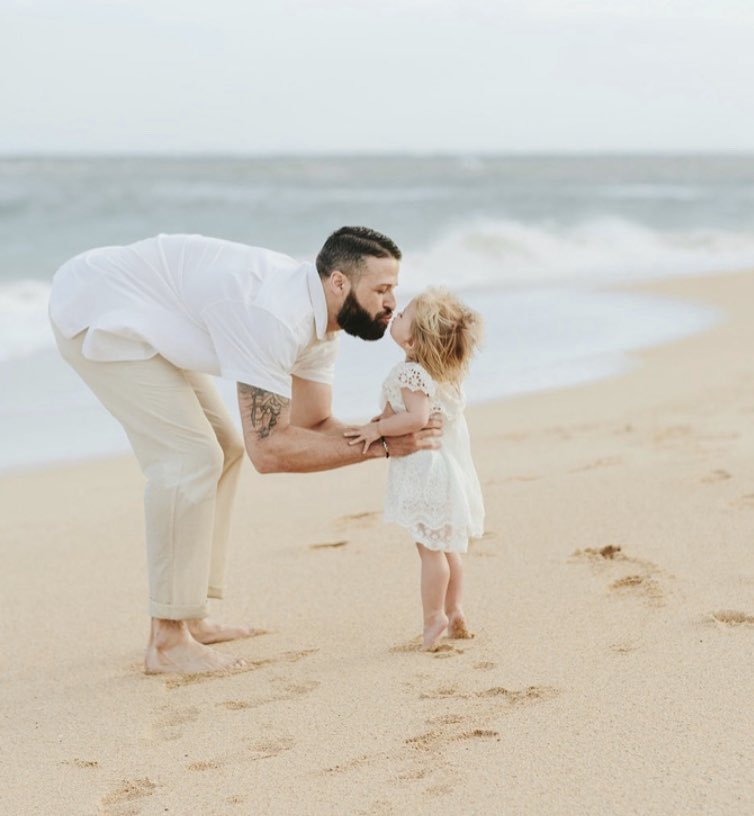 Emily Reilly tweet media