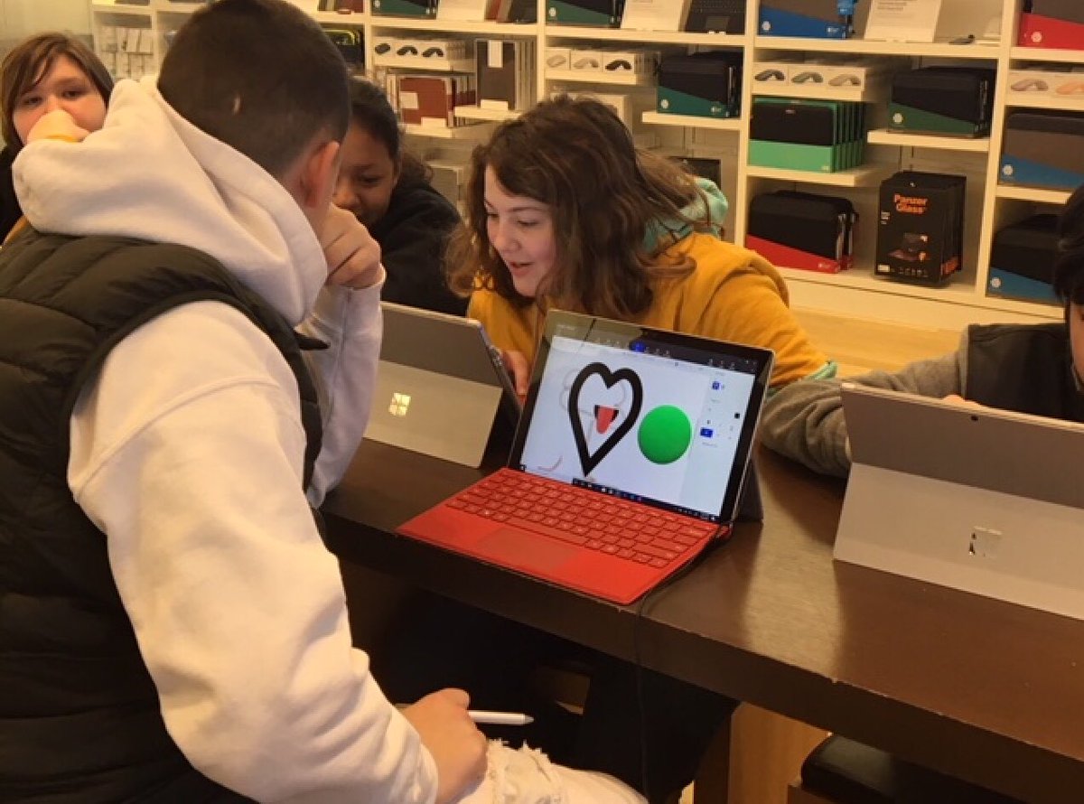 jobsdegrads's tweet photo. Special thanks to our friends at Microsoft for teaching our students from Positive Outcomes Charter about creating 3D images and coding Minecraft games. #educateempoweremploy #codingisfun #studentswhocode #minecraftmicrosoft #microsoft3dpaint https://t.co/GZwklKgOeP