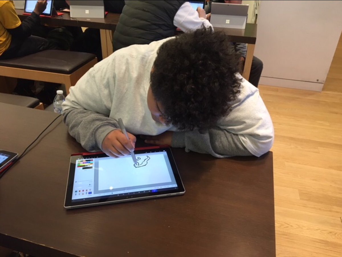 jobsdegrads's tweet photo. Special thanks to our friends at Microsoft for teaching our students from Positive Outcomes Charter about creating 3D images and coding Minecraft games. #educateempoweremploy #codingisfun #studentswhocode #minecraftmicrosoft #microsoft3dpaint https://t.co/GZwklKgOeP
