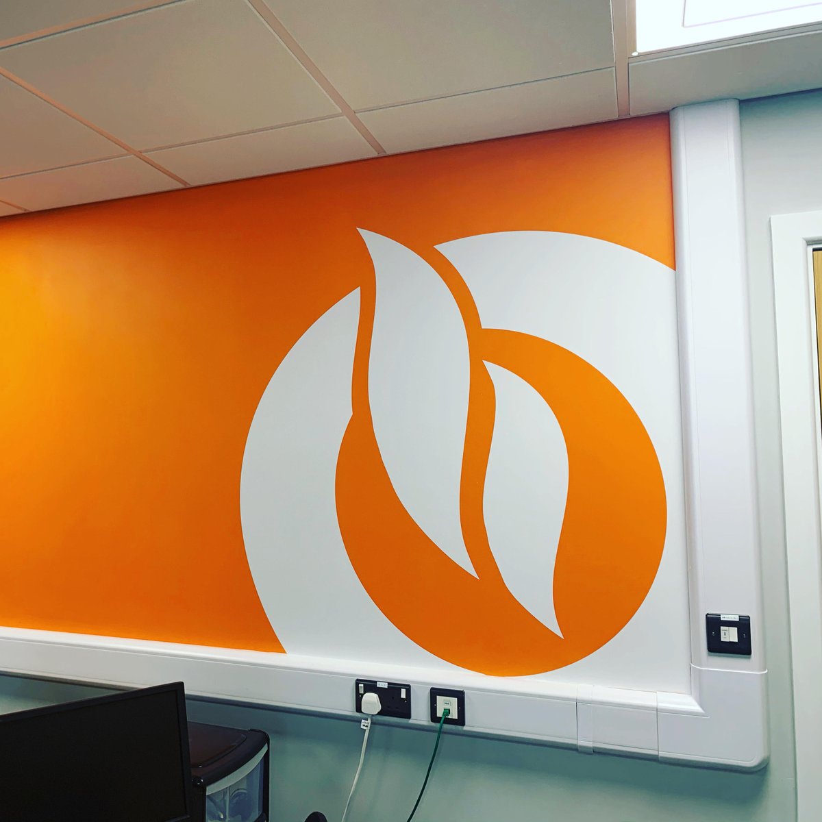 New office graphics looking 🔥 Thanks <a href="/SignsSouthWest/">Signs South West</a>!