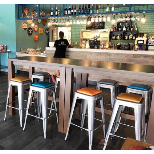 PubstuffLtd's tweet photo. @whiltonmillltd looking great with our Xavier metal high stools alongside our Dark Walnut H-Frame Poseur tables. Take a look at our website for more: https://t.co/NwDAKyf7aa
#pubstuff #pub #stools #industrial #chairs #tables #dining #bar #restaurant #cafe #metal https://t.co/CwnvoXqbJx