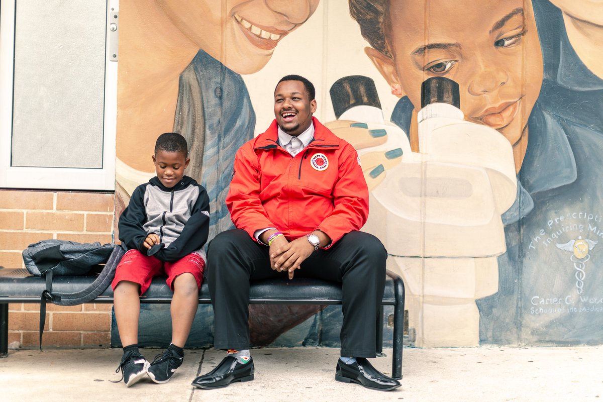 It's nearing the end of #MentoringMonth - but our @AmeriCorps members take their roles as #Mentors and #Tutors seriously all year-round in @DuvalSchools 💯 #MentorIRL

Thanks for this great shot @givewith!