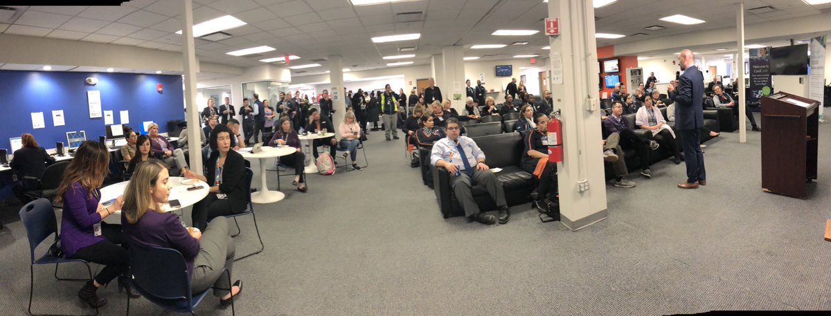 ⁦<a href="/HelloJetBlue/">HelloJetBlue</a>⁩ Happening now, BOS pocket session 1200-1400 with Steve Priest in the crew lounge.