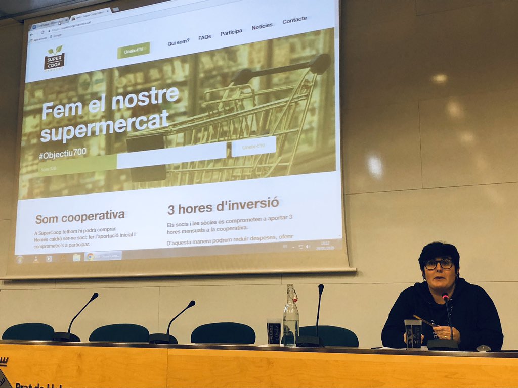 cercleNordSudBL's tweet photo. Iniciem la presentació de @supercoopmanre1 amb @albarojasperez A @elprateconomia   Un nou projecte de supermercat cooperatiu. @AteneuCoopBLl https://t.co/sTaEFVh1VZ