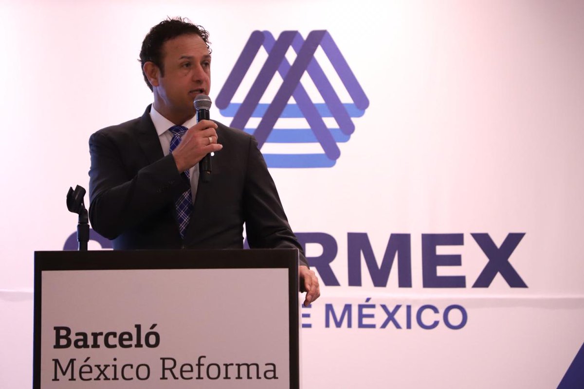 Coparmex_CDMX's tweet photo. Esta mañana se llevó a cabo nuestro primer Desayuno Informativo Mensual, donde se platicó con los socios sobre la nueva #ReformaFiscal que entrará en vigor para el 2020.

En #COPARMEX_CDMX seguiremos trabajando por impulsar el desarrollo de los habitantes de la capital. https://t.co/uJfdOUtShz