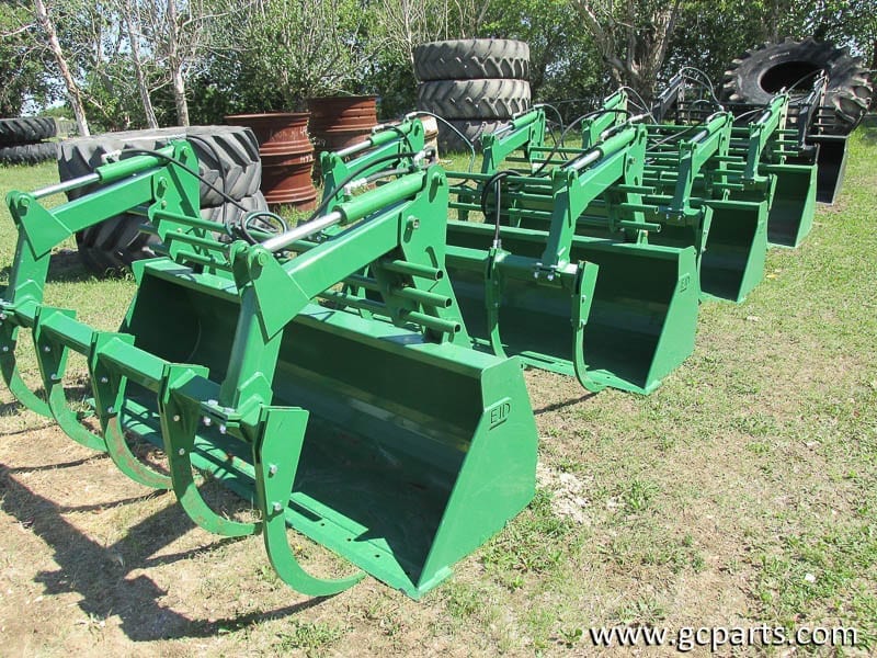 GrattonCoulee's tweet photo. Last couple days on our sale of our new bucket and grapples! 8 ft buckets with dual cylinder 5 tine grapples. Regularly $5750 but call in with PROMO code SK2020 and get it for $5500! #sale #new #buckets #grapple #globalattach #JD #johndeere #grattoncoulee #keepfarmsrunning https://t.co/R8E1SDVJ4k