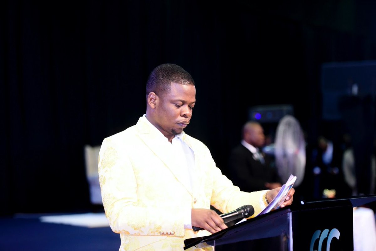 rhemabarak's tweet photo. You will live long for meโค
@psbushiri
.
.
.
.
.
.
.
.
.
.
#undefeated #defeatedyouwillneverbe #major1 #heavenlyprotected #heavilydefended #territorialcommander #bornofGod #overcomer #loved #God'sfavourite #โค https://t.co/4Fofe5F3w5