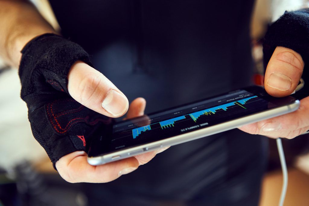 Both HIIT and LISS training programs are useful for burning fat without decreasing muscle mass. #cycletraining #wintercycletraining #powermeter #HIITcycling #LISScycling
avio.mobi/beginners-hiit…