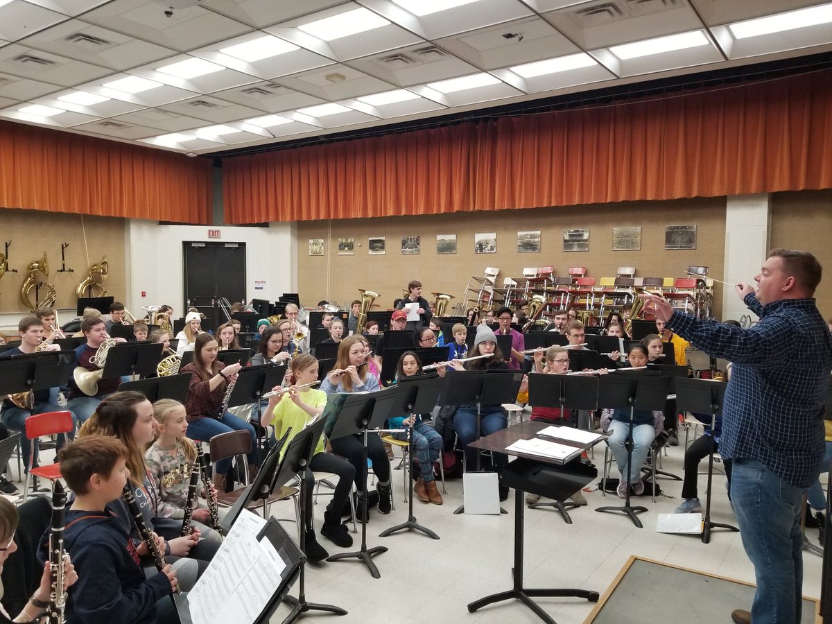 BFMSBand's tweet photo. 41 5th grade students sitting in on ISU rehearsal. THIS IS SO AWESOME! https://t.co/0OwgYyPXZ8