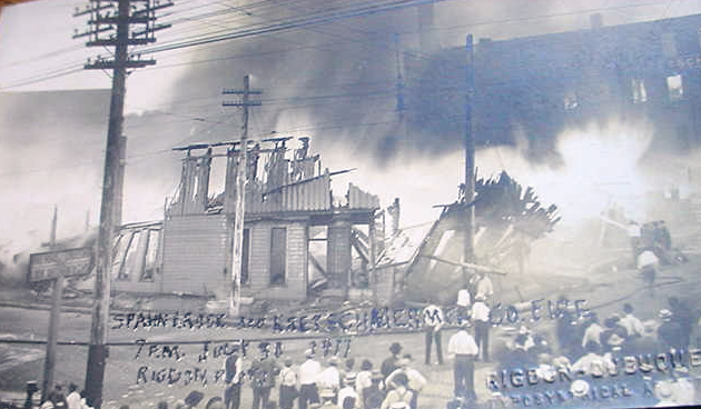 HeritageWorkDBQ's tweet photo. Save the date! The next #ArchiTREK Lunch &amp; Learn presentation, Conflagration! – How Fires Shaped #Dubuque’s Downtown, will take place on Thursday, February 20 from 12:15-1 p.m. at the Dubuque Museum of Art.

Photo credit: Dubuque: The Encyclopedia by Randolph Lyon https://t.co/XKZV30FTwT