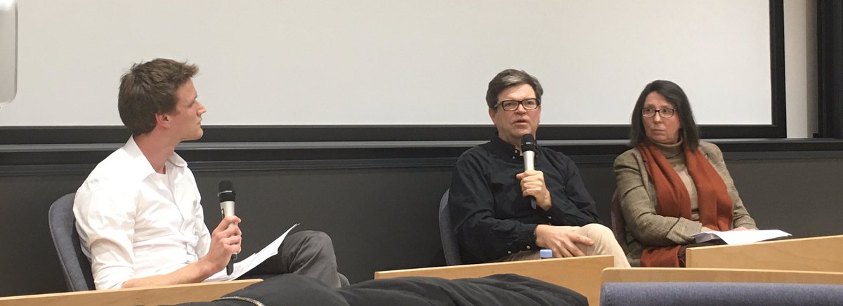 T_Trabach_Pro's tweet photo. Histoire de l’intelligence artificielle, de ses applications, enjeux, perspectives techniques et biais présentés par @ylecun invité au @criparis par le @HubFranceIA et interviewé par Françoise Soulié 
#intelligenceartificielle #ia #hubfranceia https://t.co/ZoFWWmcE4r