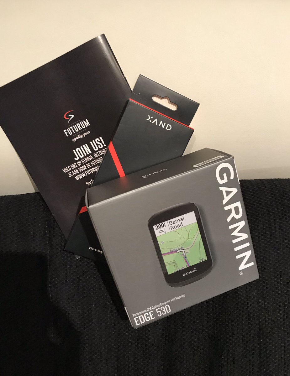 Mijn bestelling <a href="/FuturumShop/">FuturumShop</a> is binnen 😜. Zo blij als een kind met mijn nieuwe speeltjes nu kan ik nog beter mijn prestaties op de 🚴🏼 bijhouden. De spullen heb ik, nu ikzelf nog en dan ben ik bijna prof 😂. #garmin #navigatie #hartslagmeter