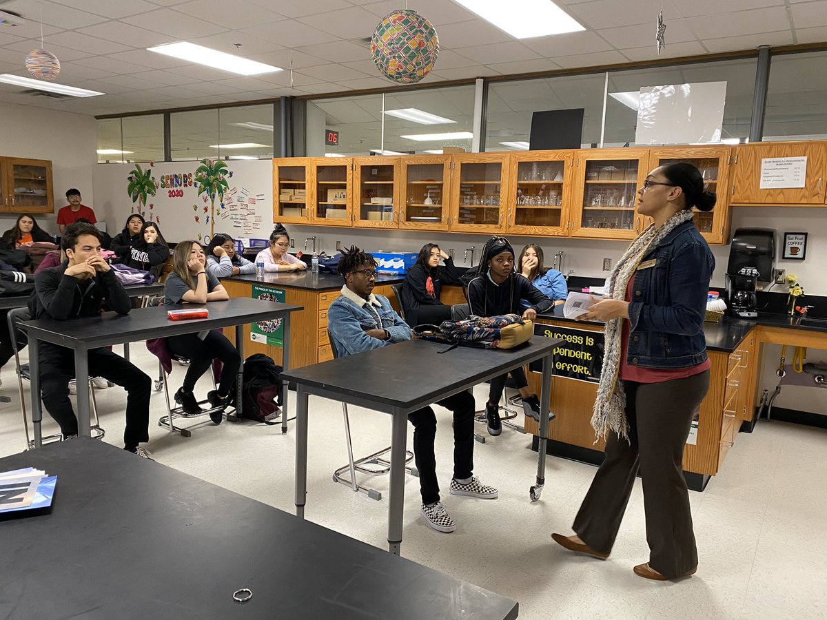 Presentation on Allied health certificate programs at Richland Community College to AOHS Seniors!