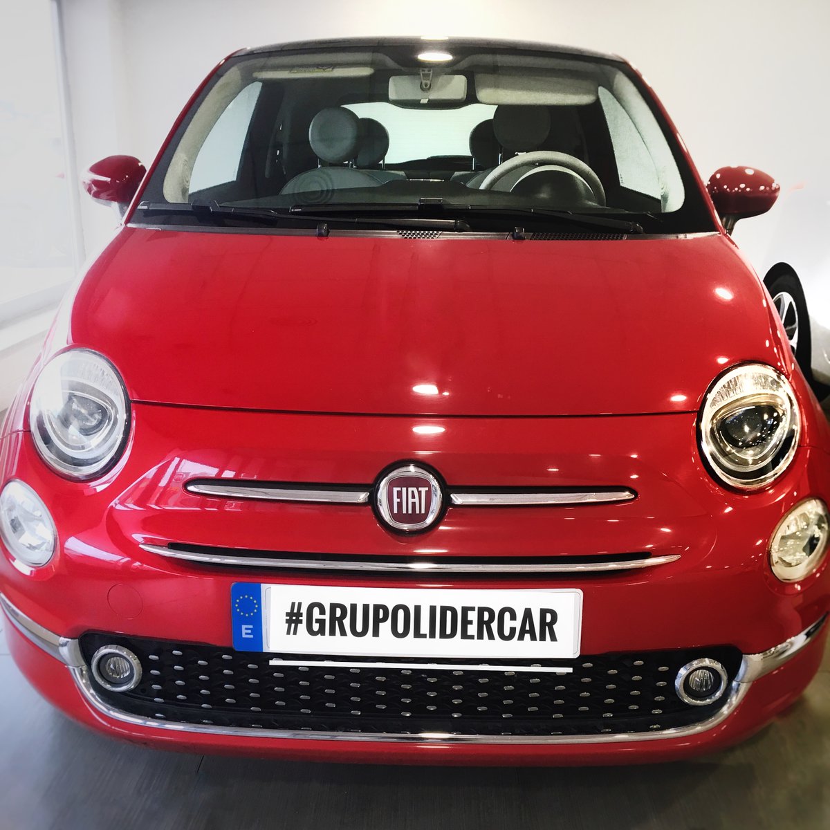 grupolidercar's tweet photo. #urbano 🚗y #económico 👌
𝗙𝗜𝗔𝗧 𝟱𝟬𝟬
𝐒𝐨́𝐥𝐨 𝟖.𝟐𝟎𝟎€👏👏

Encuentra el vehículo que necesitas:
Más info👇
https://t.co/UOp1Ikm6bX

𝗚𝗿𝗮𝗻 𝗘𝘅𝗽𝗼𝘀𝗶𝗰𝗶𝗼́𝗻 𝗩.𝗢𝗰𝗮𝘀𝗶𝗼́𝗻
📍𝗩𝗶́𝗮 𝗖𝗼𝗺𝗽𝗹𝘂𝘁𝗲𝗻𝘀𝗲, 𝟭𝟬𝟳
𝗔𝗹𝗰𝗮𝗹𝗮́ 𝗱𝗲 𝗛𝗲𝗻𝗮𝗿𝗲𝘀 https://t.co/4FXaQHAyzU