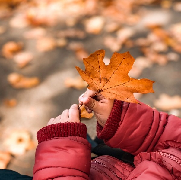 70% of mental health problems have their onset during childhood or adolescence. 

#BellLetsTalk about improving access to quality mental health care for children and youth across 🇨🇦