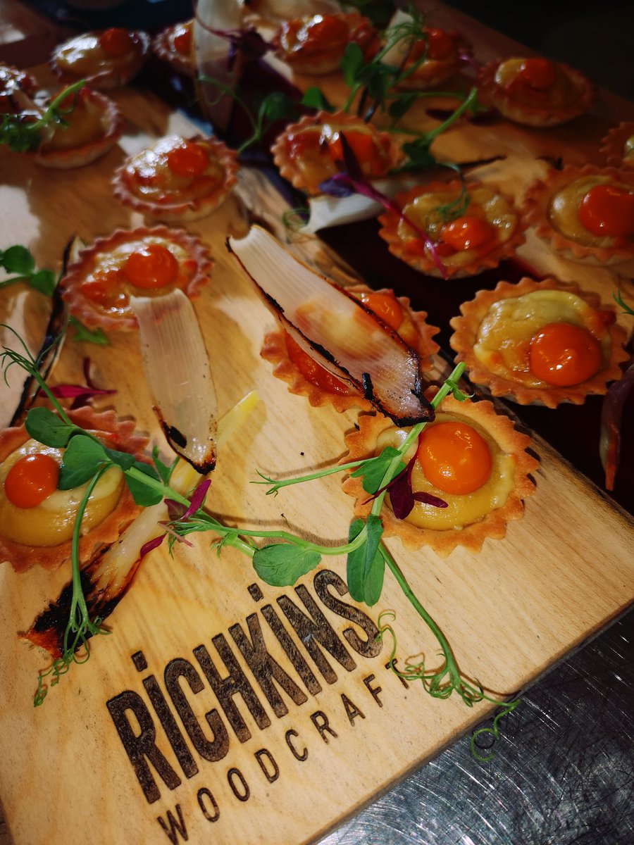 Garethhope85's tweet photo. Taster day for local schools at St Pierre, with canapes, butchery demo, eclair competition and pastry demos.👍💪 @StPierreHotel @coleggwent @thechefsforum @helenlawless3 @GavinGeorge19 @andy_chan84 https://t.co/dDqo5f0wsv