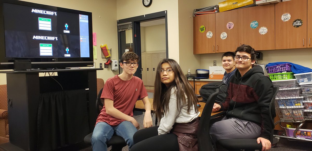 BarbGentrup's tweet photo. G-Sports!!! Gibbon's newest activity for students in grades 7-12.  Solving tech problems, working together, comprising, sharing ideas, and having fun! Kicking off on I Love Public Schools day- we Love Gibbon Public Schools #GPSBUFFS #ilovepublicschools #esports #gaminginschool https://t.co/x0Isi7lyNJ