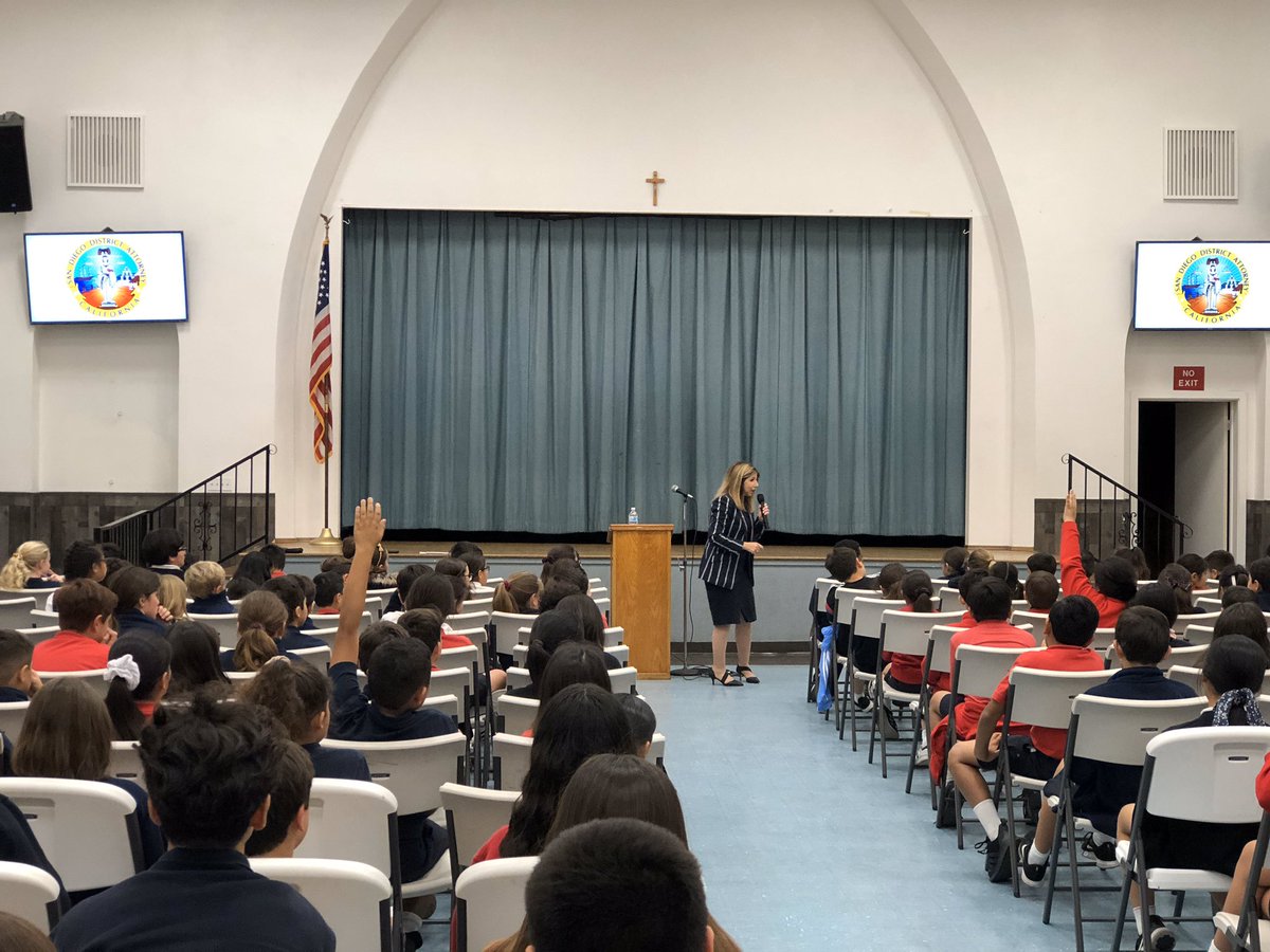 SRLChulaVista's tweet photo. Thank you @SDDistAtty Summer Stephan for sharing your knowledge with us. #knowledgeispower #catholicschoolsweek #csw2020 #learnserveleadsucceed https://t.co/LFrEJD7dJ2