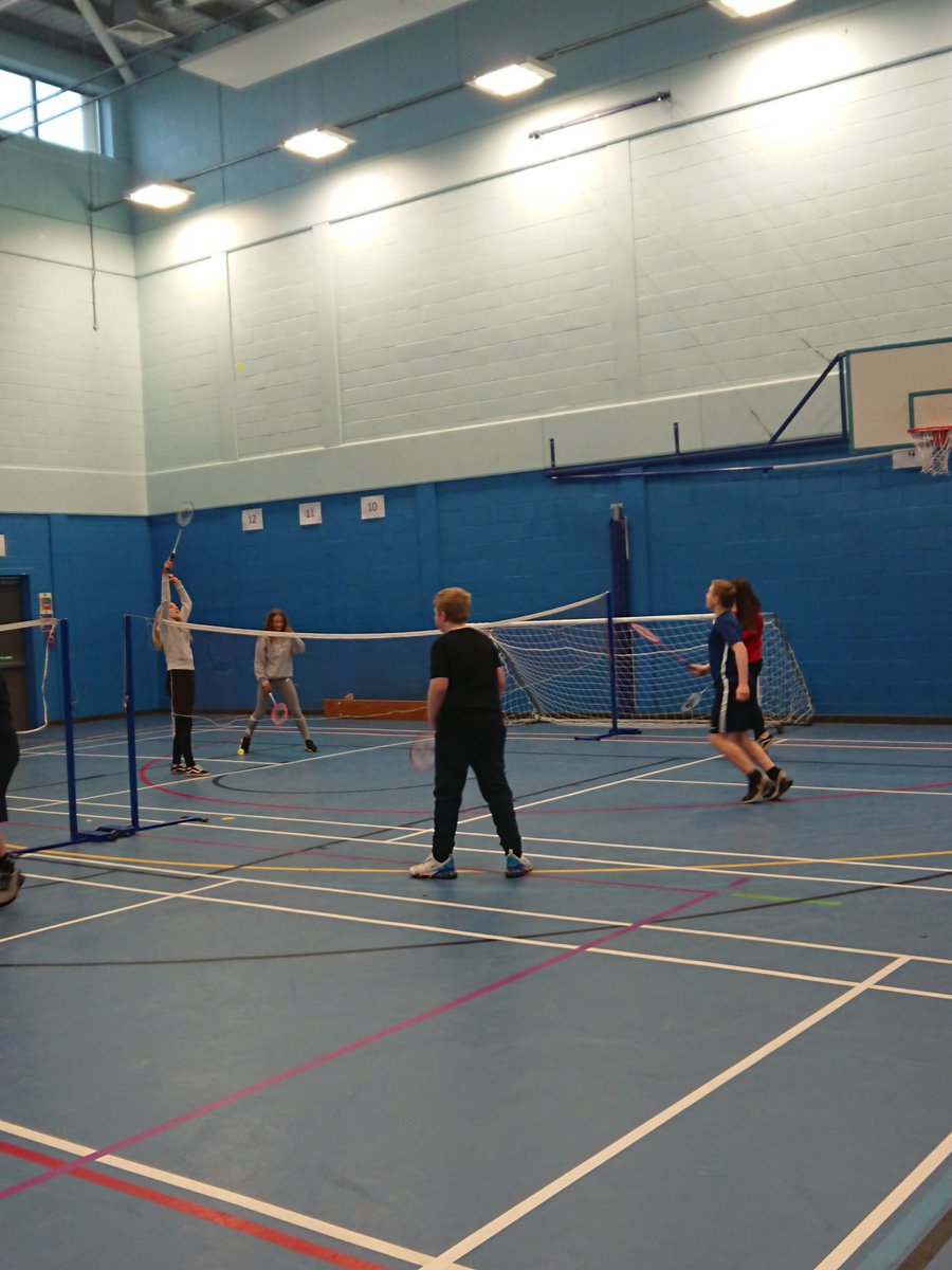 TEAMPEGW's tweet photo. Miss Evans' S2 class were working on the drop shot today, trying to use it as an element of disguise since we have been developing our tactics and decision making over the last few periods #inittowinit #competitive #refineskills #beyourbest #growingyou https://t.co/KgoCfZqluF