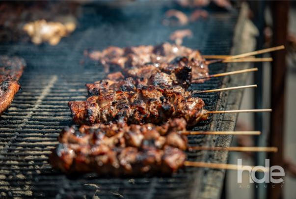 Some like it saucy, some like it not! Some like ‘em plain as long as they are hot! Who’s ready for some sizzlin’ saucy BBQ? Tag a saucy friend! 🍗

Date: March 28 from 12pm-9pm

Tickets: chandlerbbq.com