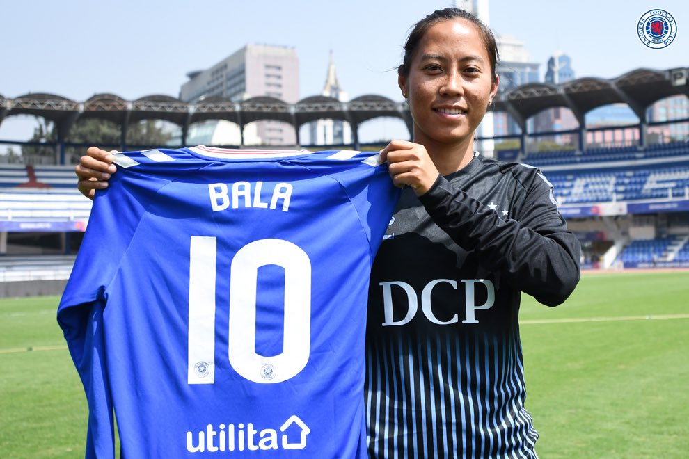 joefooty's tweet photo. Well done Bala Devi on joining @RangersFC - I hope you have some gloves for those Scottish Winters 🥶🥶 https://t.co/VtspvES1Eg