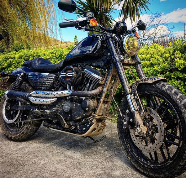 MetzelerMotoUSA's tweet photo. Muddy bike = A great time ➡️  #MakeLifeARide #Karoo3 #MetzelerMoto
📸 @allroadmotoadv https://t.co/ab0aJcmcZP