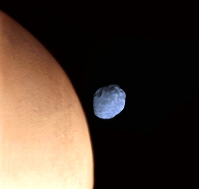 Nereide's tweet photo. #OTD in 1989, #Phobos2 - designed to explore the #moons of #Mars, #Phobos and #Deimos- entered orbit.
It was the last #space probe designed by the Soviet Union.
Shortly before the final phase of the mission, contact with Phobos 2 was lost.
#Astronomy
#sciencetwitter https://t.co/wmAmXixflc