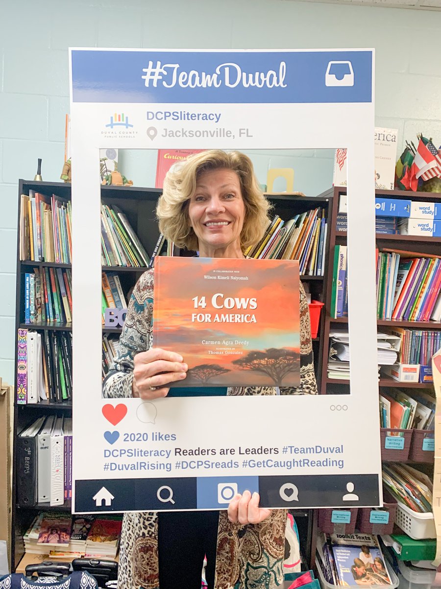 DcpsLiteracy's tweet photo. Clifford made an appearance at Enterprise Learning Academy’s Literacy Night! 🐶📚 #literacyweek #DCPSreads #booksbeloved #duvalrising #teamduval #GetCaughtReading #FLedu #CLW2020 #flcelebratesliteracy https://t.co/QtOBmtWkGt
