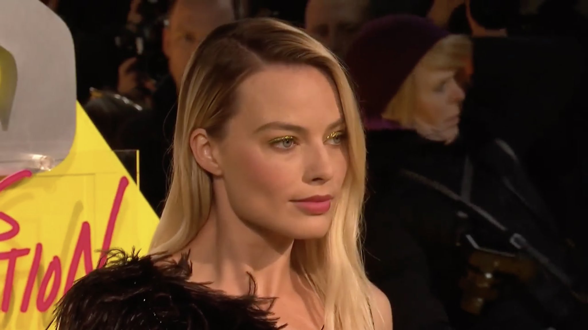 EPeENssX4AE85sr?format=jpg&name=4096x409