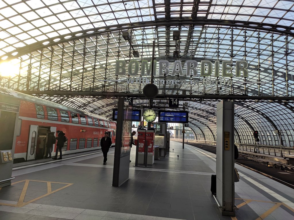 Abello2Santos's tweet photo. #PutaDB 🛤️🚆🚦🇩🇪 https://t.co/L3YlsirsYI