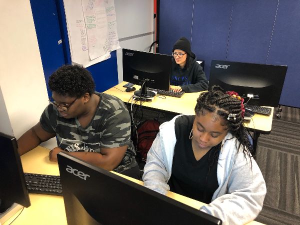 SShoreCharterPS's tweet photo. So much happening at the high school! Read all about it in today's Weekly Update - https://t.co/fnrWEhCOt9
#southshorecharter #sscps #EdThatAddsUp #masscharters https://t.co/Ja5T784Gdt