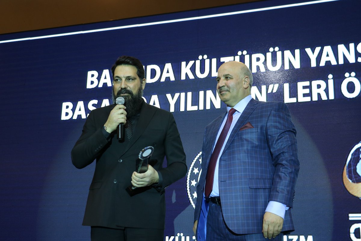 2020 Yılının İlk Haftasında Çırağan Sarayı'nda Gerçekleştirmiş Olduğumuz ''Basında Kültürün Yansımaları ve Başarıda Yılın En'leri Ödül Törenimizde Ödüller Çok Değerli Sahiplerini Buldu..Sayın Bülent İNAL👏 <a href="/Blntinal/">Bülent İnal</a> <a href="/YusufEsenkal/">Yusuf Esenkal</a> <a href="/trt1/">TRT 1</a> <a href="/PayitahtEsFilm/">Payitaht Abdülhamid</a> #bülentinal #payitaht #dbmd