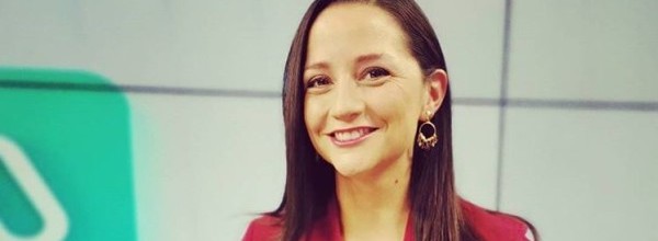 Andrea Aristegui: “Estoy resuelta conmigo misma. Me gusta quien soy, con todas las imperfecciones” ow.ly/r63x50y8kyX