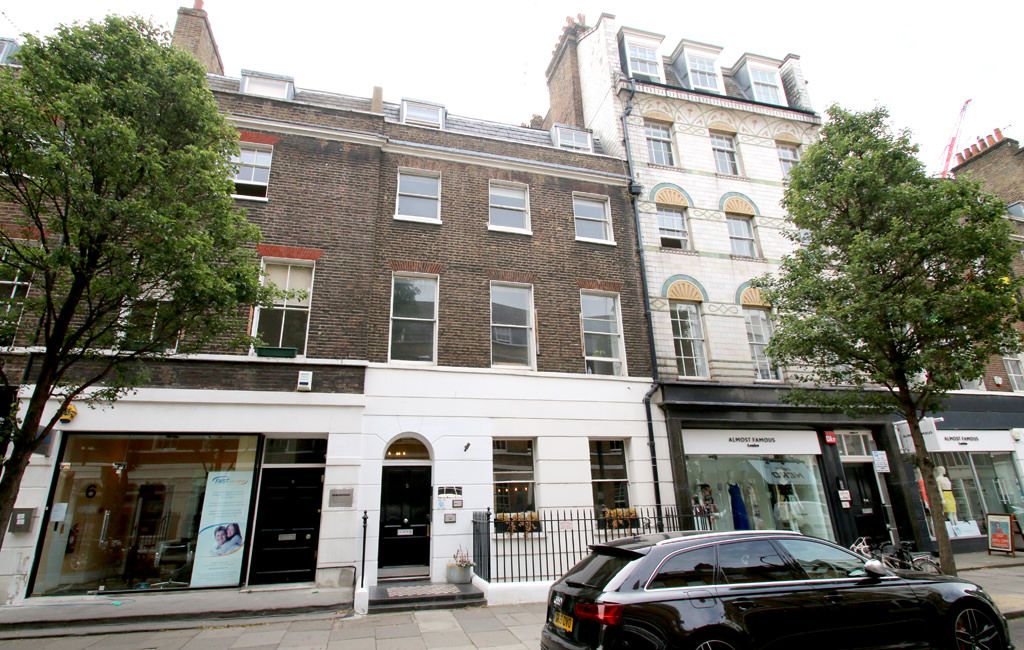 PearlAndCoutts's tweet image. Smartly refurbished #OfficeSpace #ToLet on fashionable Percy Street in #Fitzrovia. 450 Sq Ft of light, open plan space. Sought-after location, loads of space saving storage cupboards. £19,500 pa. Call the commercial team on 020 7843 9189 for more details buff.ly/32QrDR8