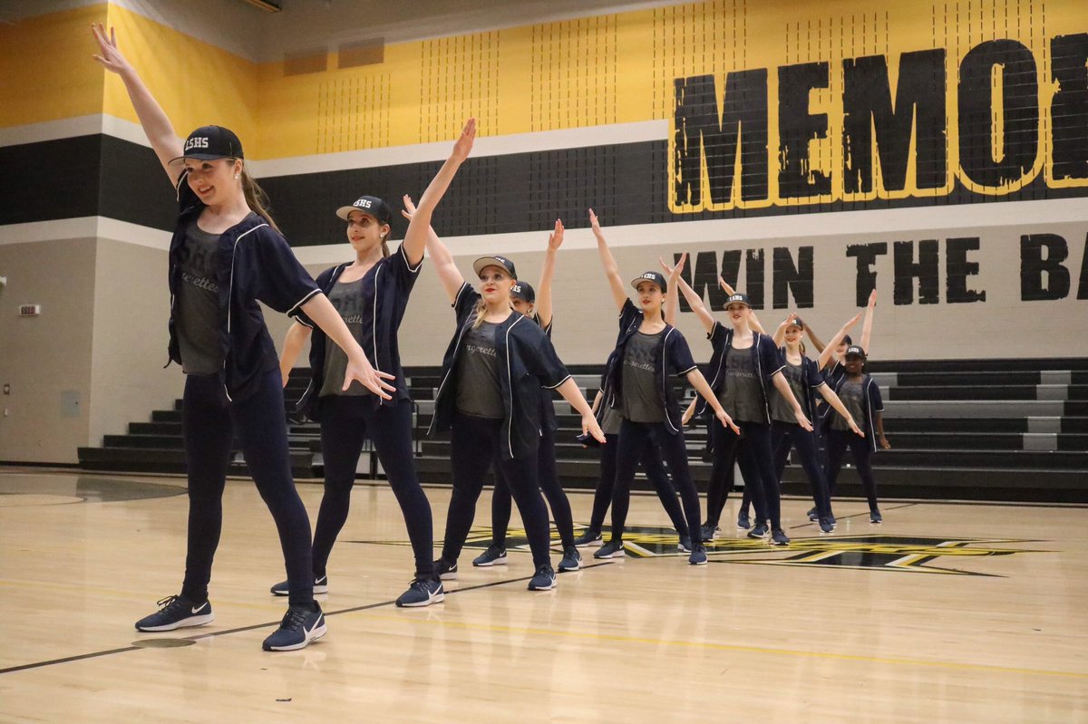 LSHSYearbook's tweet image. The @LSHSRangerettes did amazing last night at the @friscoisd Drill Team Showoffs! 💙🌟#RSR #RANGERETTES
@nat_cainn @jadenajohnson @EricaYi17 @Kennedy_t23 @BarstoolLshs @lshs2022 @LSHSRangers @LSHSstudsec @LSHSFineArts @lshs_tolleson @2021lshs @2020Lshs 
📸: @fherreriaa