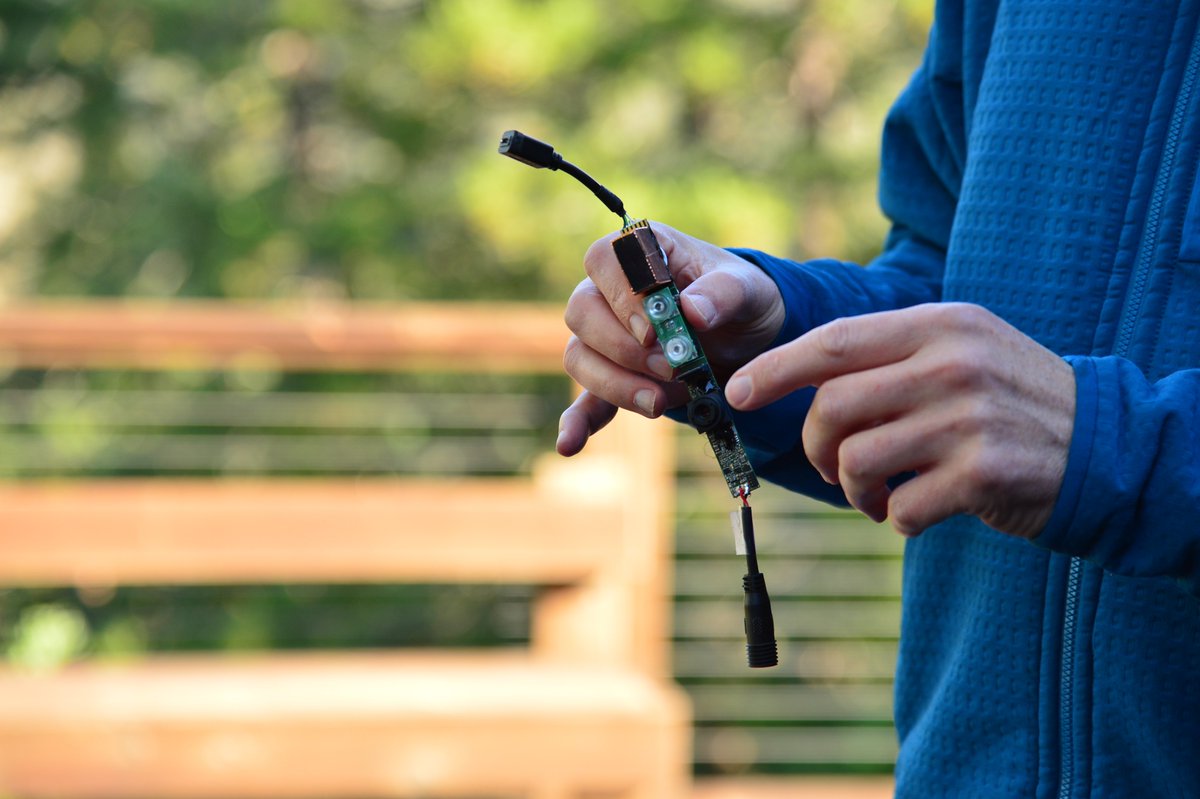 IntelEdge's tweet image. Poachers don’t stand a chance! Powered by Intel Movidius VPUs, the TrailGuard #AI camera is using #visiontechnology to detect and stop poachers before they do harm. See it in action on this episode of The Age of A.I., hosted by @RobertDowneyJr. intel.ly/2vqb0Qy