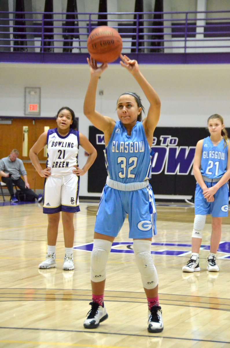 WCLUSports's tweet photo. The Glasgow Lady Scotties took one on the chin Tuesday at Bowling Green. They are back in action Friday at Barren County at 6 pm. It will be doubleheader with the boys' game to follow.
 https://t.co/2fd2DiEoF9 https://t.co/Iq5LwXt46l
