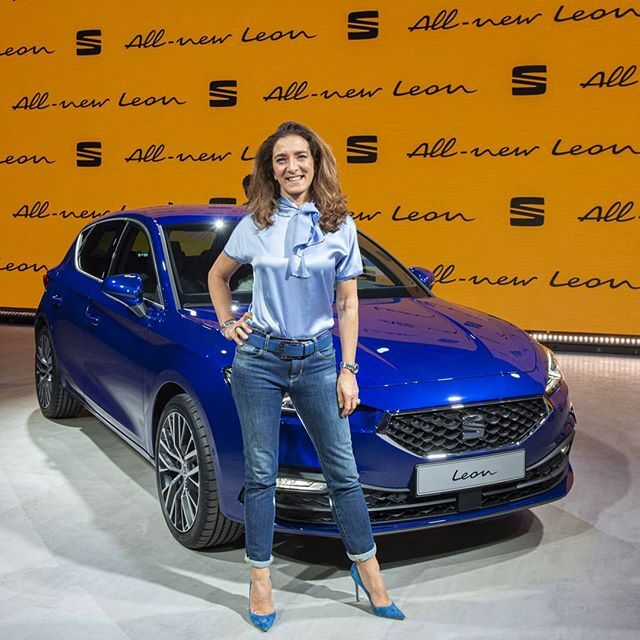 monicaesse70's tweet photo. Linee completamente rinnovate per la nuova Seat Leon, che è la best seller della casa di Martorell. A breve vi racconto tutto sul blog!
#seat #seatleon #leon
#instacars #cargram #carporn #auto #caroftheday #carsaddict #donneinauto #women #dreamcar #carsofinstagram #carslif… https://t.co/P3427oUj3M