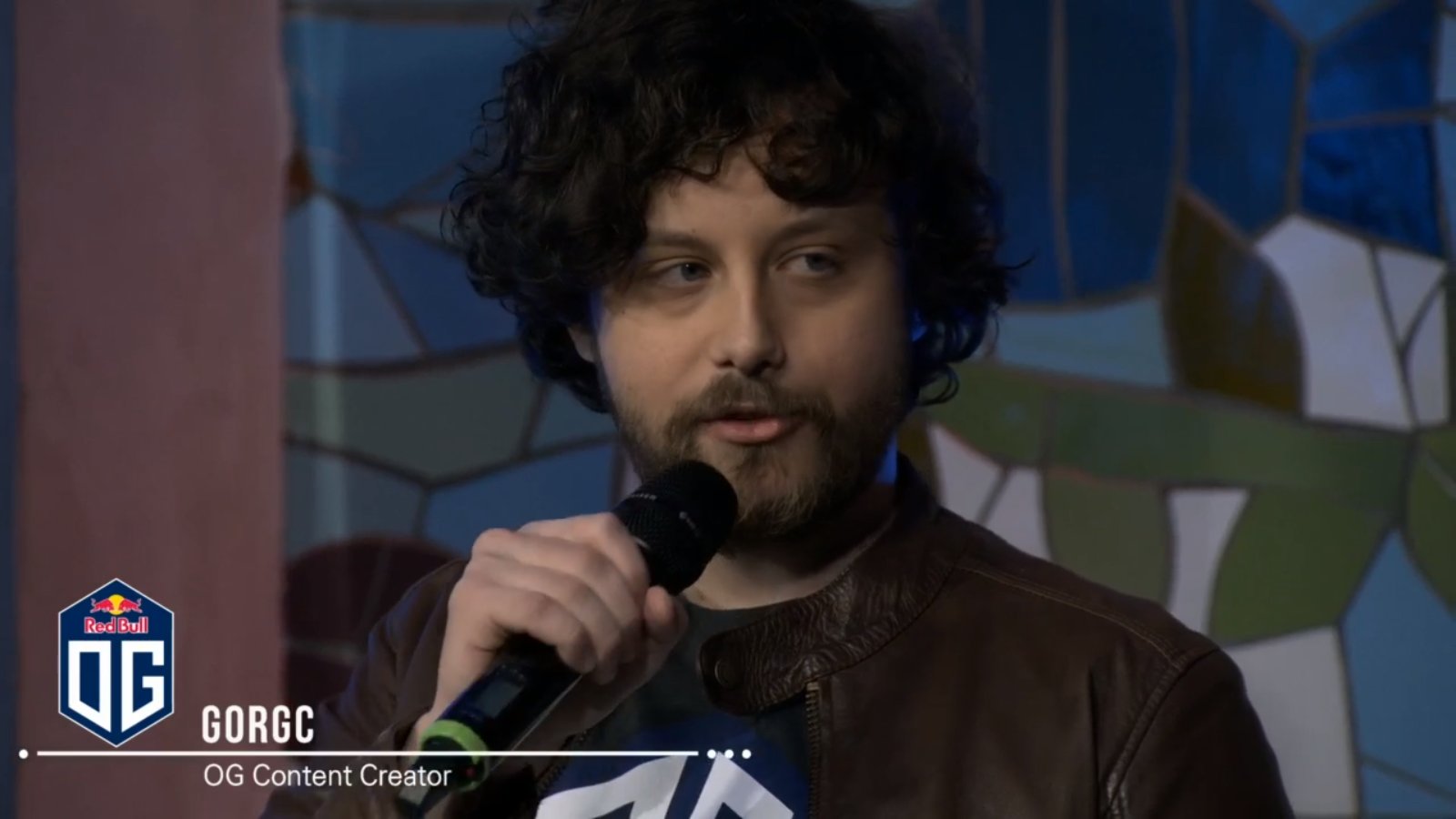 EPeWW8-U4AEn6R7?format=jpg&name=large