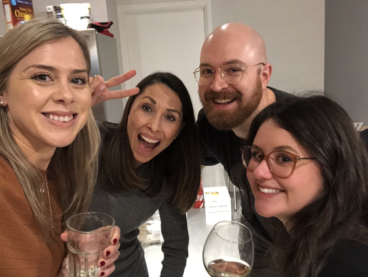 jcox0804's tweet photo. What a crew @hootsuite #hootsuitelife https://t.co/c4kAqvfWxk