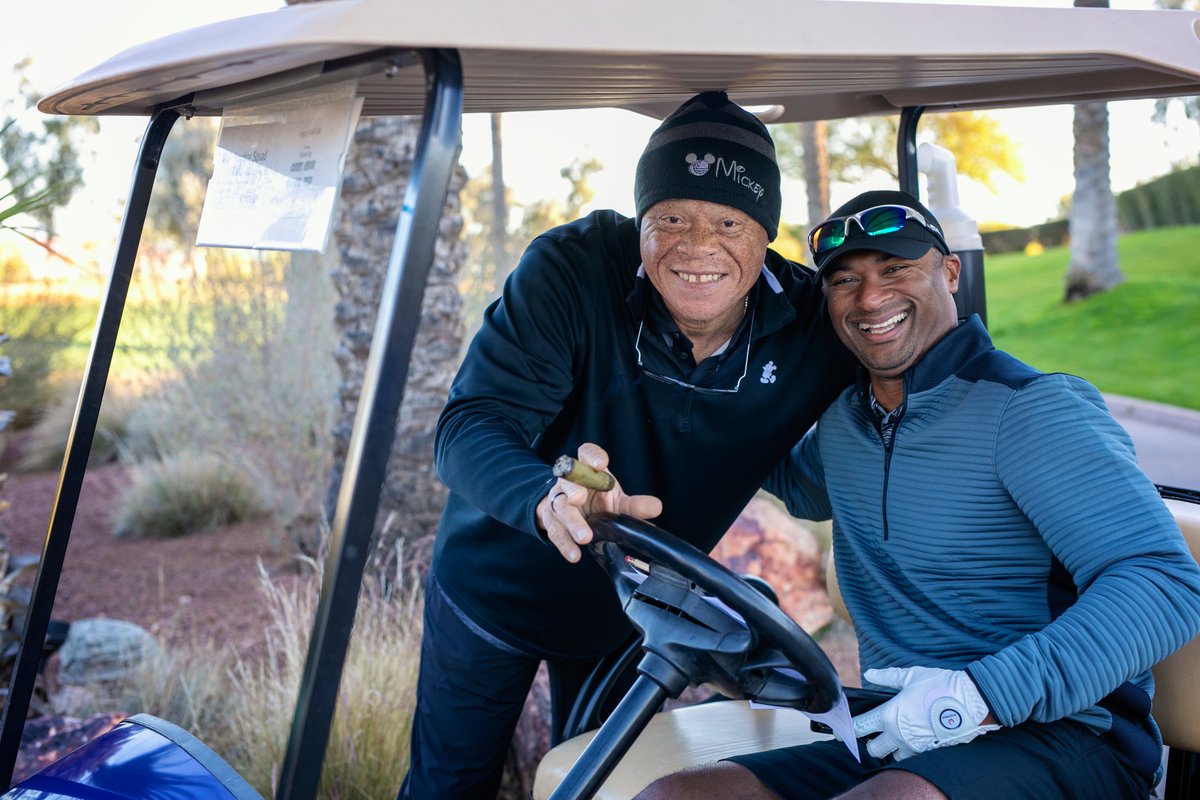 Great pics - thanks to <a href="/CMomentsAZ/">Captured Moments</a> - from our 15th Annual UMPS CARE Golf Classic. Check them out NOW: facebook.com/pg/UmpsCare/ph…