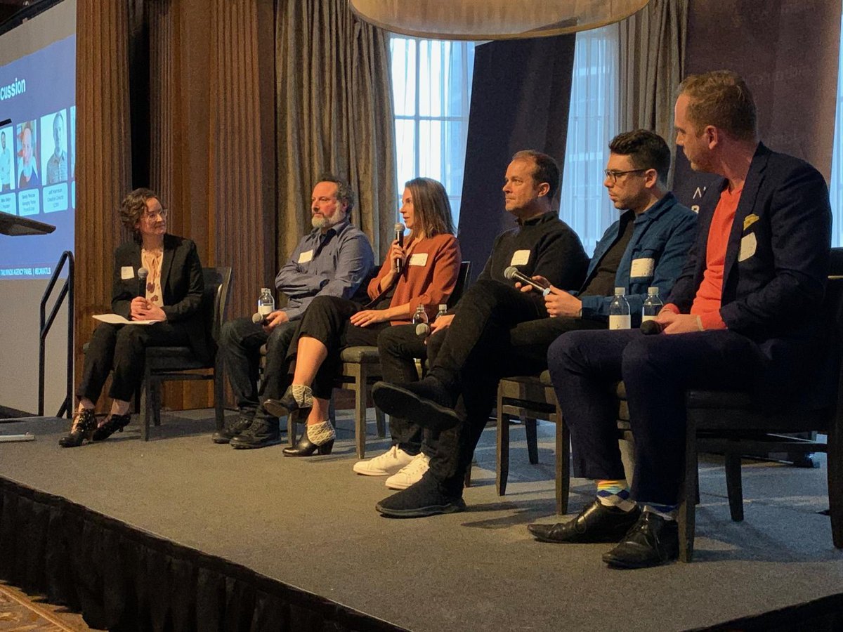 TechSafetyBC's tweet photo. Our Vice President, Marketing & Communications
Kate Baillie traded in her safety boots for
@Fluevog yesterday as she moderated the
@BCAMA Agency Panel. The group chatted about top trends, opportunities and risks in marketing. #BCAMAMOY https://t.co/ve21CZijzc