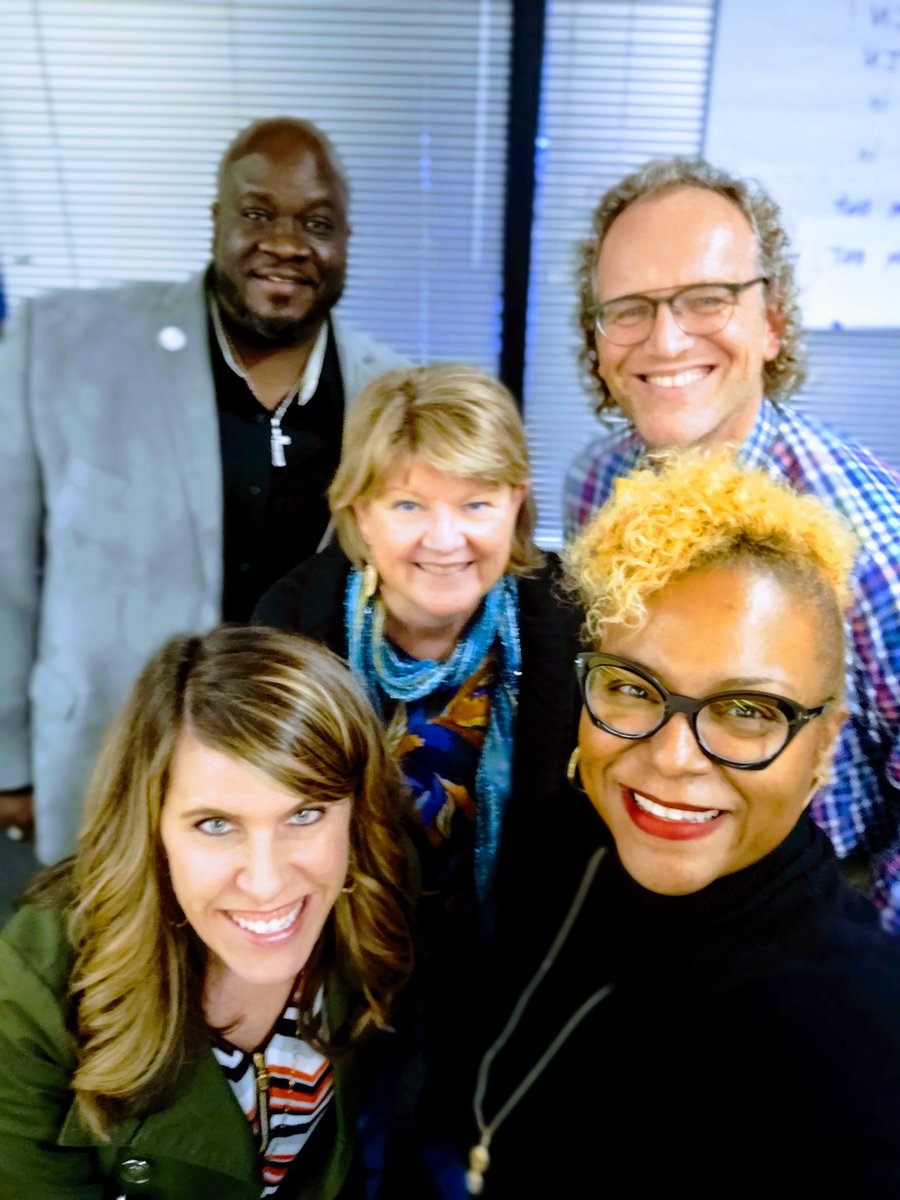 ssbraggs's tweet photo. Great Session on "Discussion Protocols" 🗣️ #grounding 🗣️ #compasspoints 🗣️ #saysaydo 🗣️ #microlabs Thanks @tvansoelen ⏱️well spent! Awesome Group @KennethGreen3 @lindsaymkyle @FultonCoSchools @FCSPLLD https://t.co/Pr8N7ocQGf