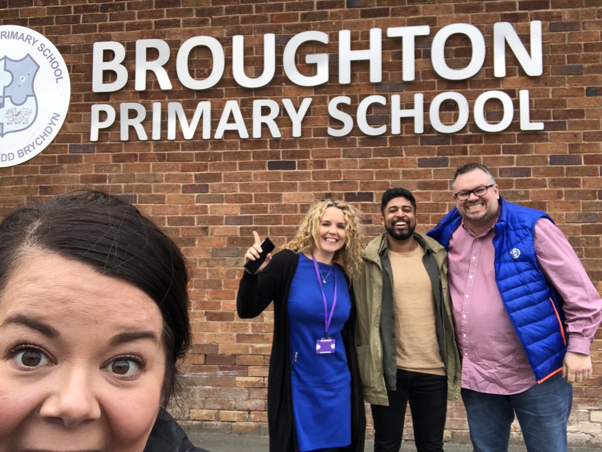 MicrosoftFlip's tweet photo. Honored to be among the inspiring educators of North Wales 🏴󠁧󠁢󠁷󠁬󠁳󠁿

Grateful 💚 for the opportunity to present and attend the #Digimeet2020 🔥

Thank you @kellie_digital and your team for putting on this incredible event 🥳 https://t.co/davxzaM2At