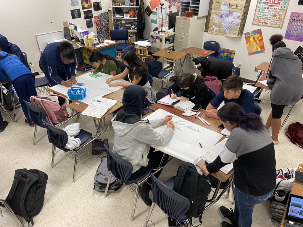 MsSLNorth's tweet photo. My #SuccessInAPHuGe students did an awesome Agriculture Sketchnote Poster Jigsaw Activity today, gallery walked the posters, and reflected on the learning in a Google Form! I just 💙💛💙 these kids! #BestIsTheStandard #BestTheTest https://t.co/Any4Vmu4Tg