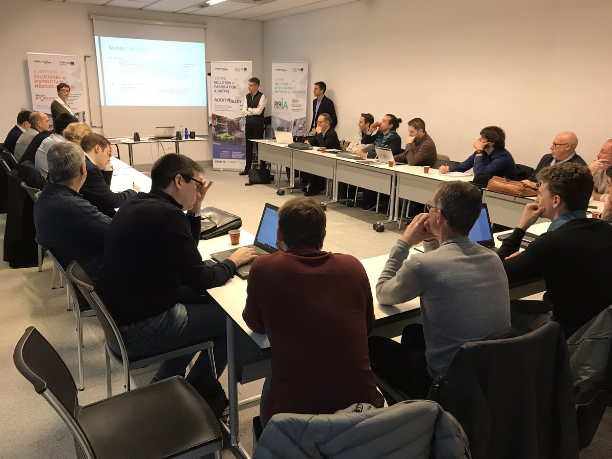 Encuentro esta mañana a <a href="/CamaraGipuzkoa/">Cámara de Gipuzkoa | Gipuzkoako Ganbera</a> de los 3 Clusters transfronterizos #additivalley #innovmedica #bigdatia con 28 empresas, centros tecnológicos <a href="/CCIBayonnePB/">CCIBayonnePaysBasque</a> <a href="/Sodenavarra/">Sociedad de Desarrollo de Navarra</a> <a href="/BIHARTEAN/">BIHARTEAN</a> <a href="/Euroregion_naen/">Euroregion_NAEN</a> proyectos y oportunidades en fabricación aditiva, salud &amp; big data