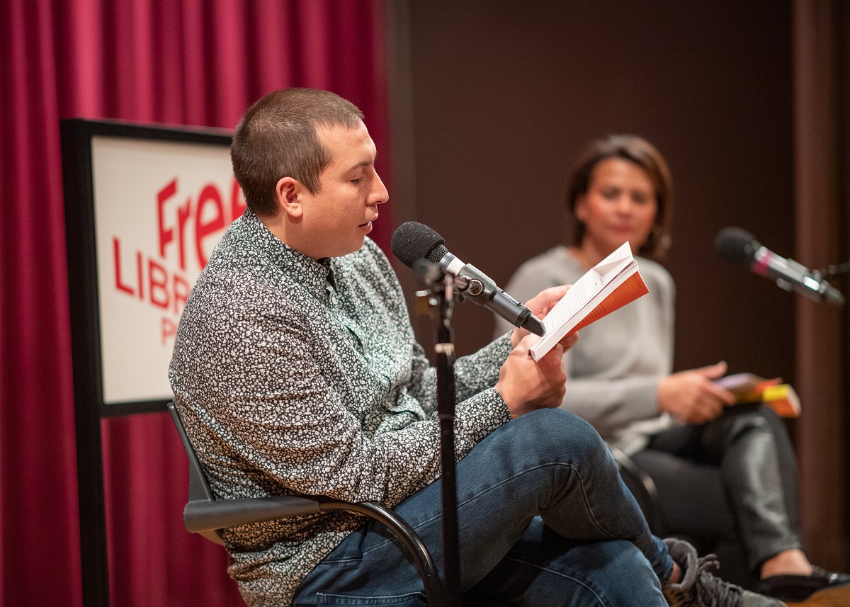 FreeLibrary's tweet photo. Last week's @onebookonephila kickoff event with Tommy Orange was one for the books. Have you browsed the One Book event calendar yet? Join us for something in your neighborhood soon: https://t.co/M3PZSA862G #OneBookWednesday https://t.co/ojVm3dEXG2