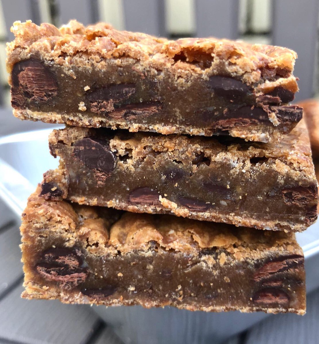 sweetdeceits's tweet photo. Just a cheeky little Wednesday spoiler alert... these Vegan Choc Chip Blondies shall be making a comeback in our Valentine’s Special Box 😻 Made from just cashews, coconut, cacao, buckwheat, oats and flax 🌱 Available to pre-order now for delivery next week https://t.co/6zvF9uEALp